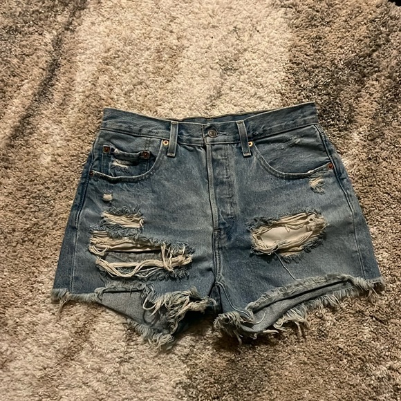 Distressed denim shorts - Picture 2 of 5